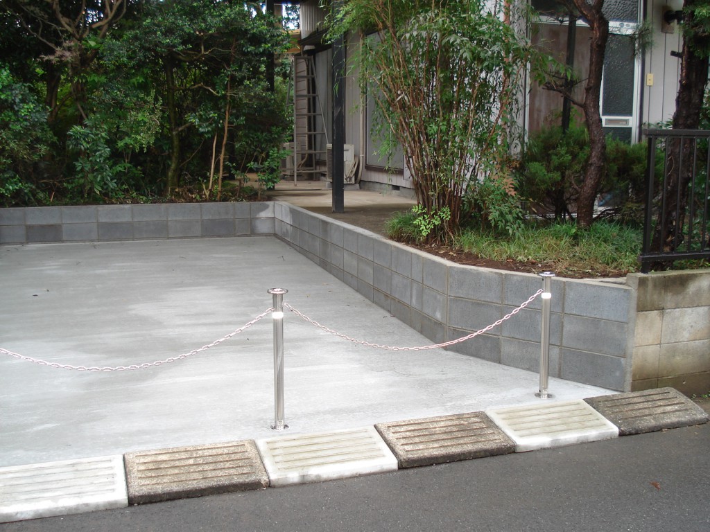 埼玉県狭山市 駐車場ﾘﾌｫｰﾑ工事（車庫改修工事） 【外構エクステリアの施工例】